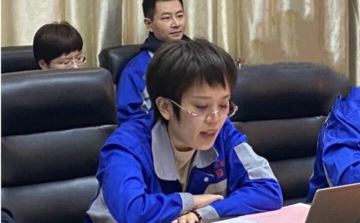 營(yíng)銷中心主任李昌鳳從2024年重點(diǎn)工作介紹為始，分別從研發(fā)、營(yíng)銷、售后及宣傳等方面，詳盡介紹了2024年的發(fā)展規(guī)劃.jpg